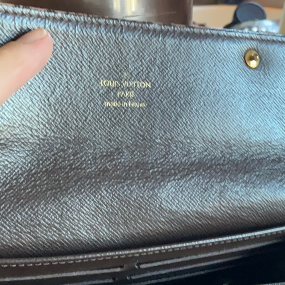 LV Luxury wallet in pre owned condition. Please check photos for call outs! - Picture 2 of 6